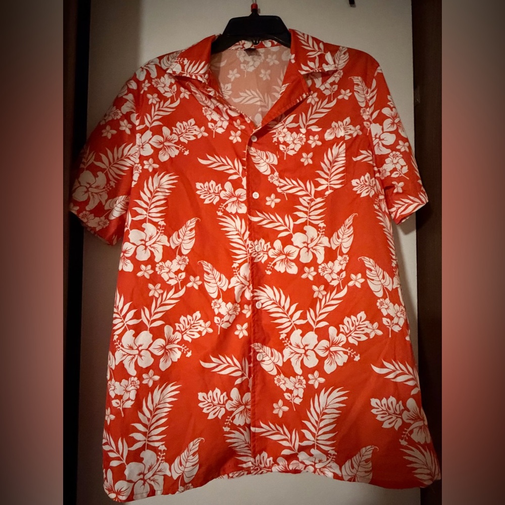 NFINITY Red Hawaiian-Style Button Down Shirt with White Floral Print